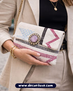 Pochette marocaine brodée avec chaîne