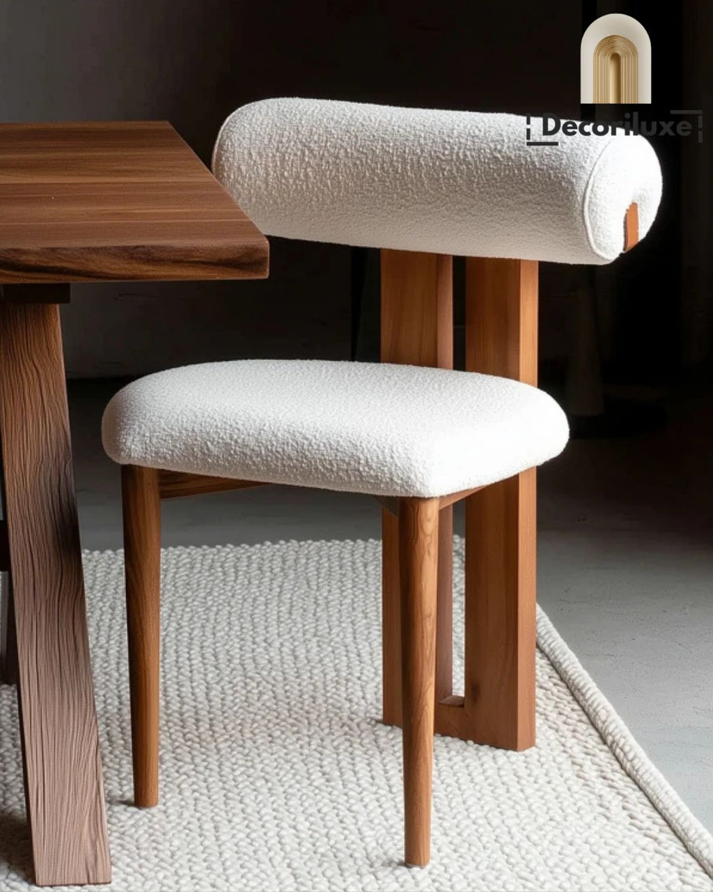 Chaise Design en Bois Massif et Tissu Bouclé