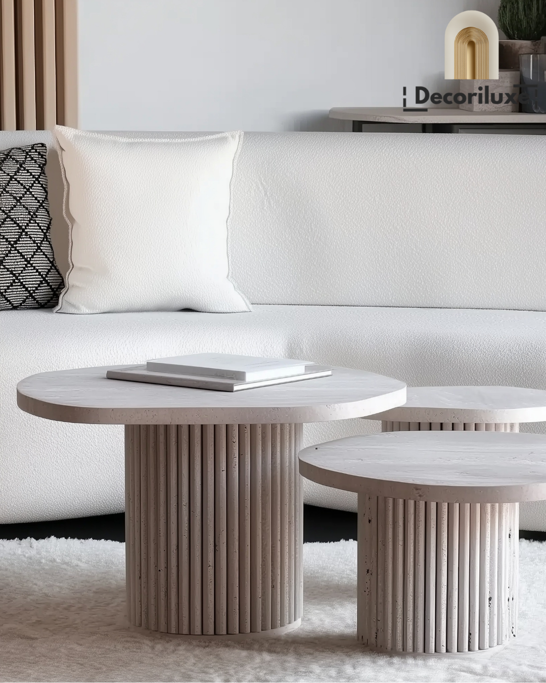 Trios Tables basses en travertin