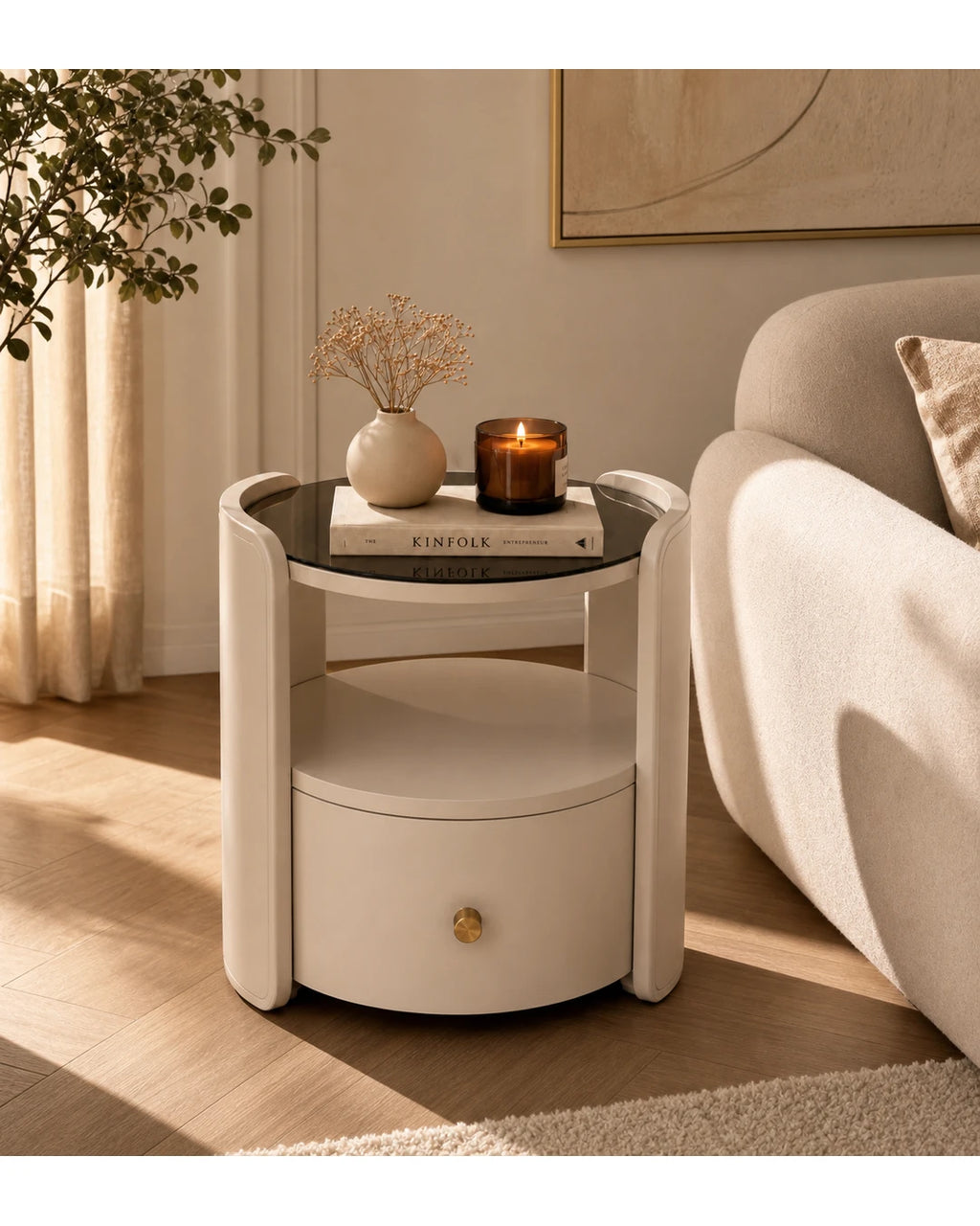 Table d'appoint ronde Lysa dans un salon