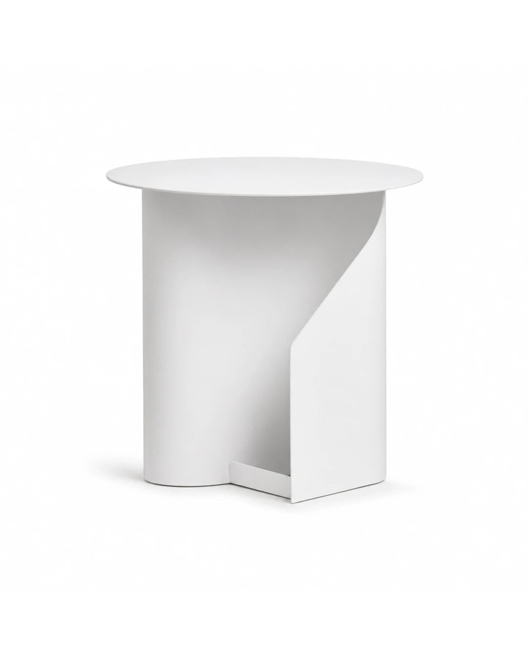 Table d'appoint Oria minimaliste en blanc pur sur fond blanc