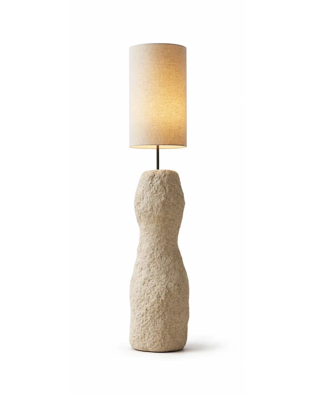 Lampadaire Nerea en polyester sur fond blanc
