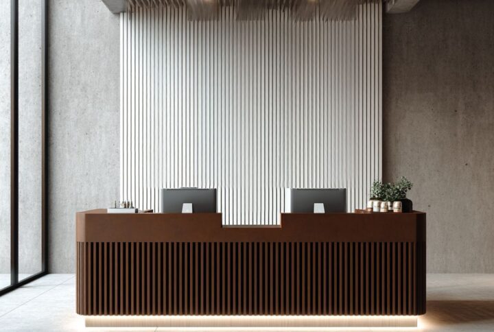 Bureau d’accueil double en bois